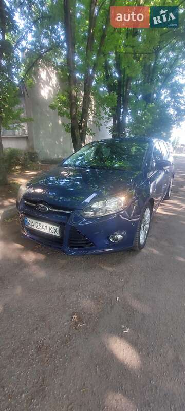 Универсал Ford Focus 2012 в 