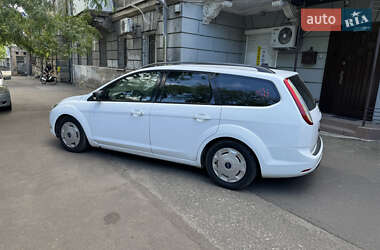 Универсал Ford Focus 2010 в 