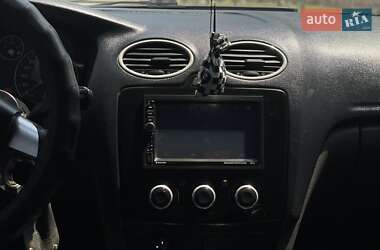 Седан Ford Focus 2007 в 