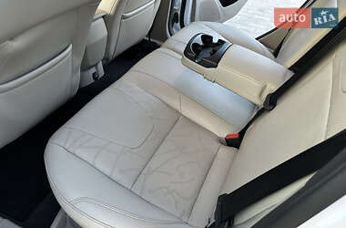 Хэтчбек Ford Focus 2012 в 