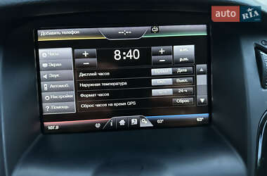 Хэтчбек Ford Focus 2012 в 