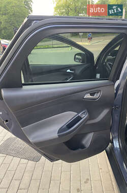 Универсал Ford Focus 2011 в 