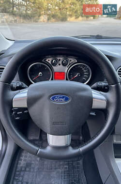 Универсал Ford Focus 2010 в 