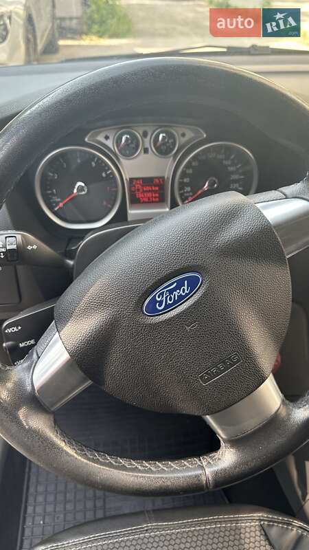 Хетчбек Ford Focus 2010 в Вишгороді