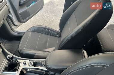 Хэтчбек Ford Focus 2010 в 
