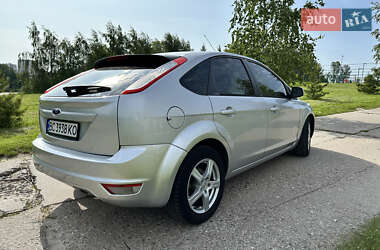 Хэтчбек Ford Focus 2010 в 