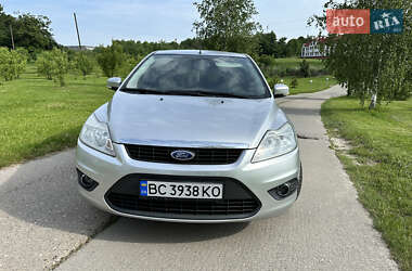 Хэтчбек Ford Focus 2010 в 