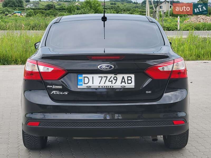 Седан Ford Focus 2012 в Дублянах