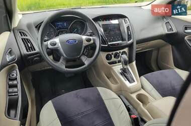 Седан Ford Focus 2012 в 