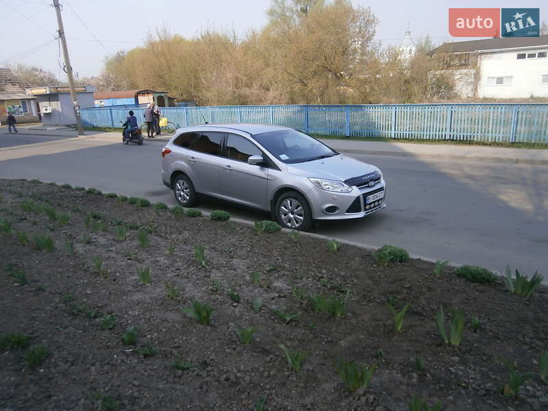 Універсал Ford Focus 2012 в Лохвиці