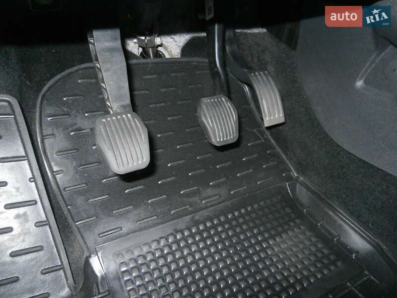 Універсал Ford Focus 2012 в Лохвиці