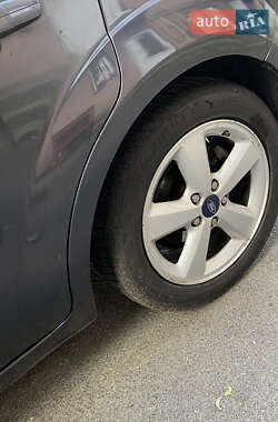 Хэтчбек Ford Focus 2006 в 