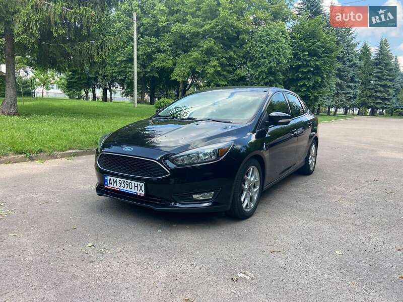 Седан Ford Focus 2015 в 