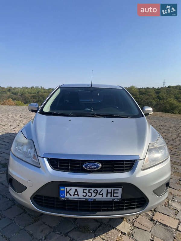Седан Ford Focus 2008 в Коростене