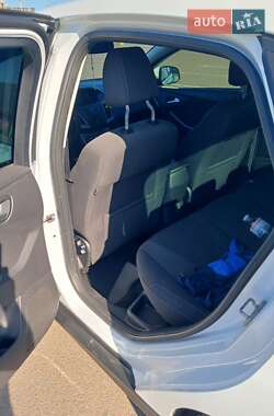 Седан Ford Focus 2014 в 