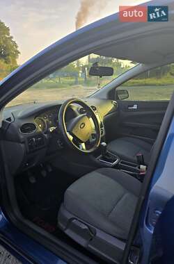 Седан Ford Focus 2006 в 