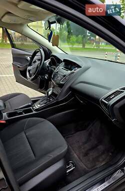 Седан Ford Focus 2017 в 