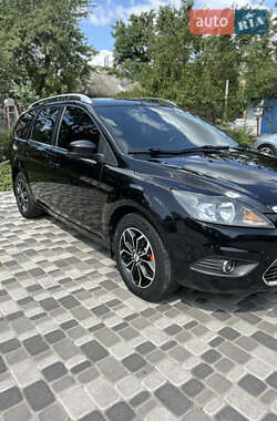 Универсал Ford Focus 2010 в 