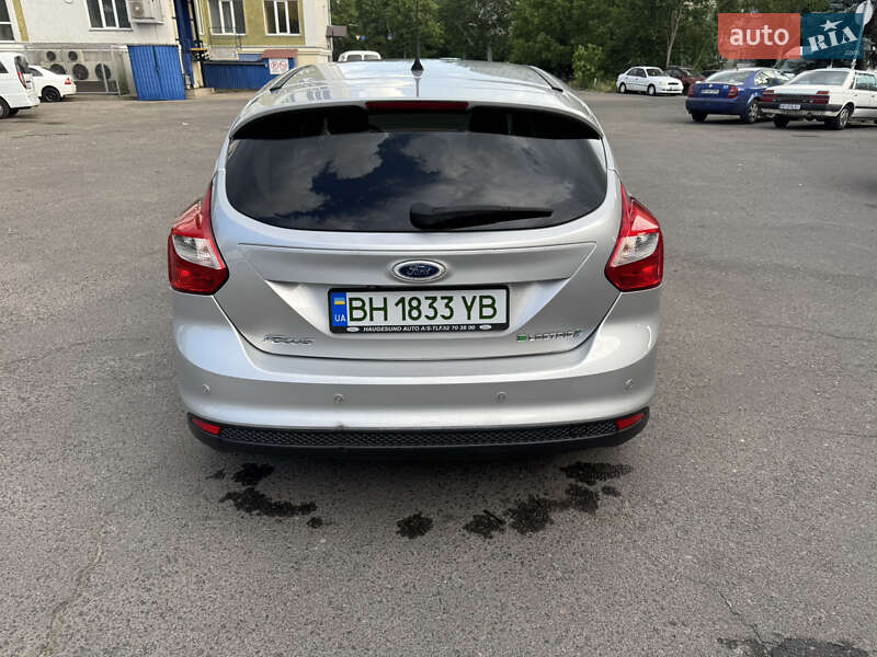 Хэтчбек Ford Focus 2013 в Одессе