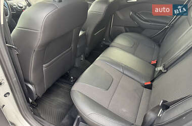 Хэтчбек Ford Focus 2013 в 
