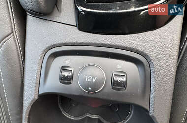 Хэтчбек Ford Focus 2013 в 