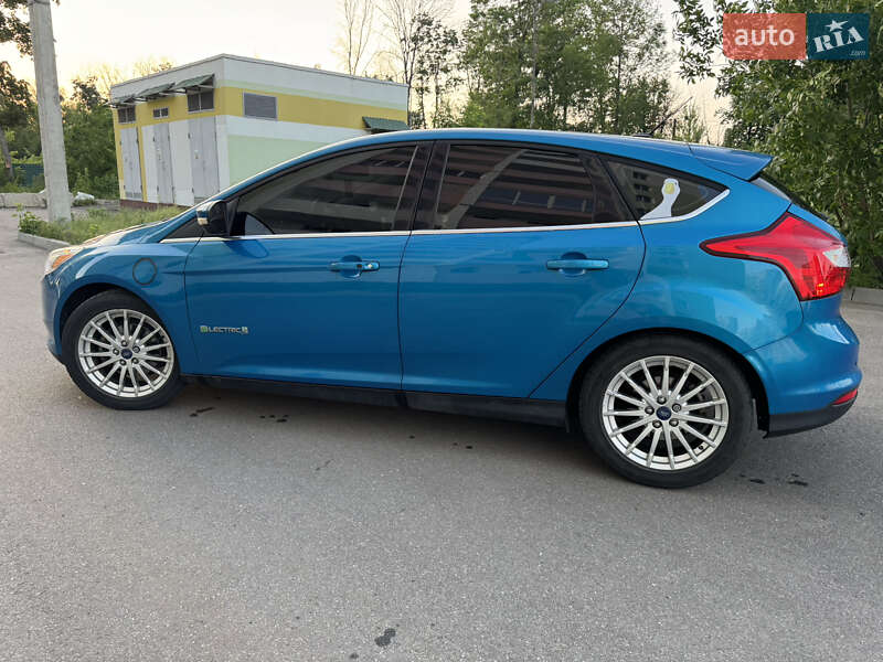 Хэтчбек Ford Focus 2012 в Харькове