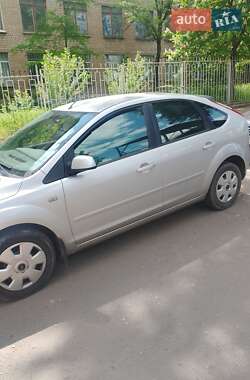 Хэтчбек Ford Focus 2007 в 