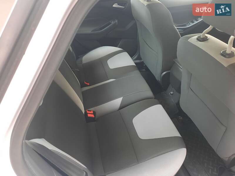 Седан Ford Focus 2013 в Хмельницькому