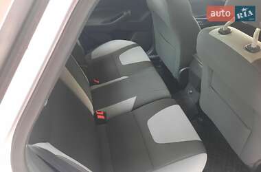 Седан Ford Focus 2013 в 