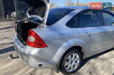 Седан Ford Focus 2011 в 