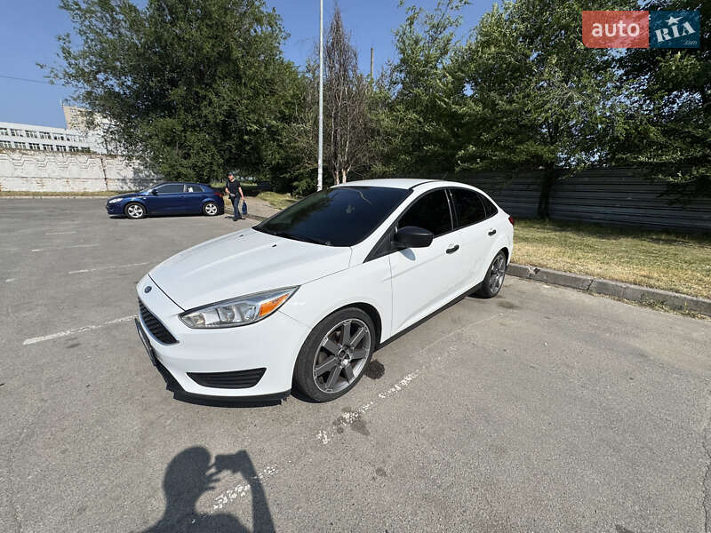 Седан Ford Focus 2017 в Днепре