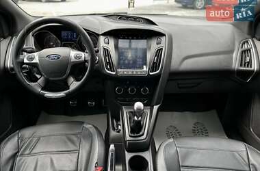Хэтчбек Ford Focus 2014 в 