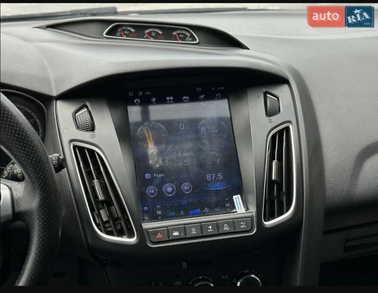 Хэтчбек Ford Focus 2014 в Шептицькому