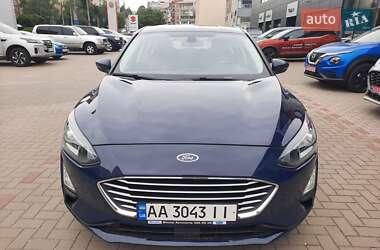 Хэтчбек Ford Focus 2019 в 