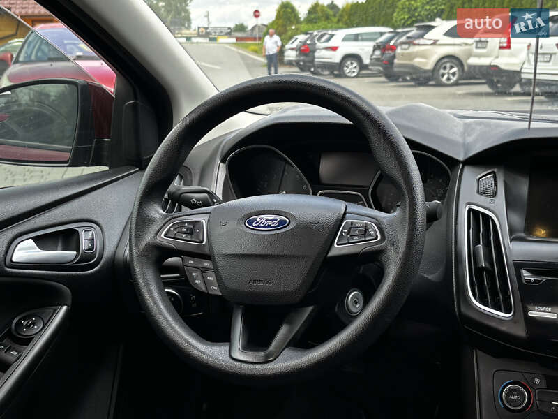 Седан Ford Focus 2016 в Стрию
