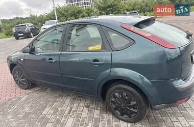 Хэтчбек Ford Focus 2007 в 