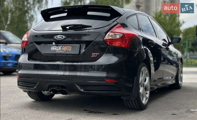 Хэтчбек Ford Focus 2014 в Шептицькому