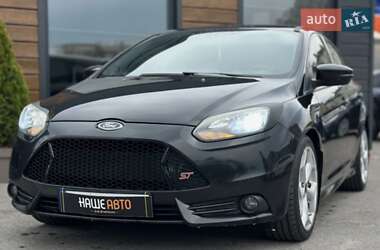 Хэтчбек Ford Focus 2014 в 
