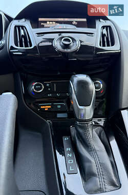 Хэтчбек Ford Focus 2014 в 