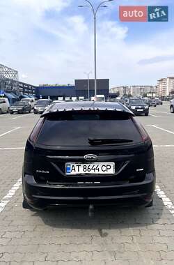 Хэтчбек Ford Focus 2009 в 