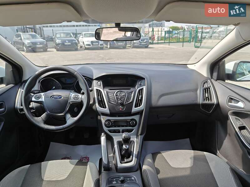 Хэтчбек Ford Focus 2013 в Львове