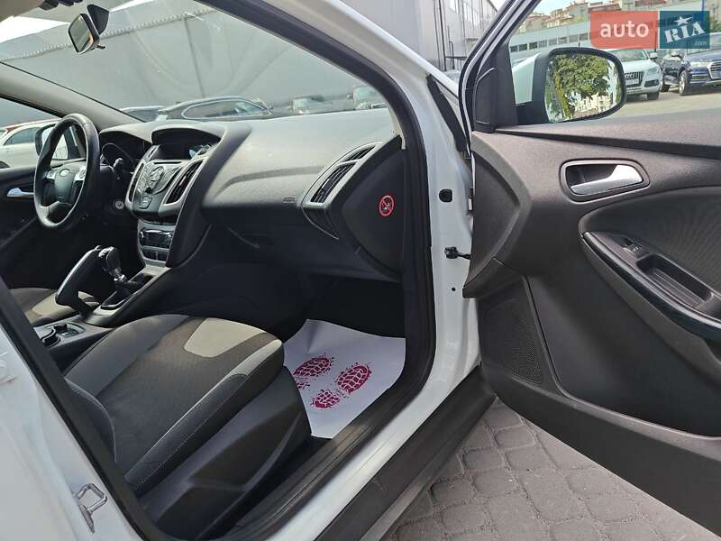 Хэтчбек Ford Focus 2013 в Львове