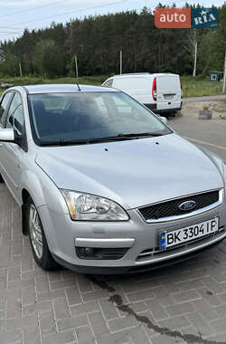 Хэтчбек Ford Focus 2007 в 