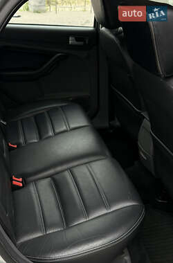 Хэтчбек Ford Focus 2007 в 