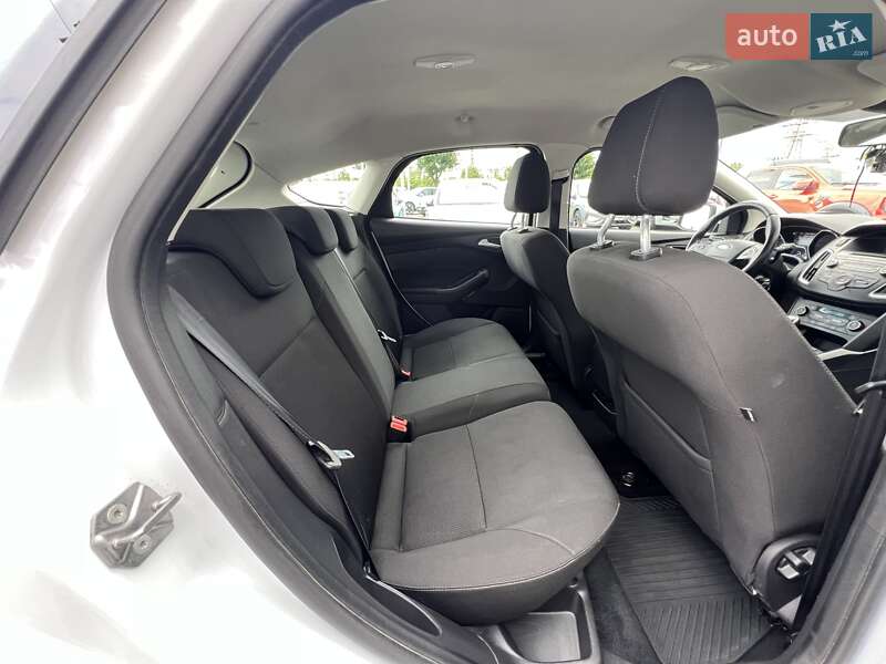 Хэтчбек Ford Focus 2017 в Киеве