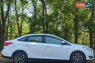 Седан Ford Focus 2018 в 