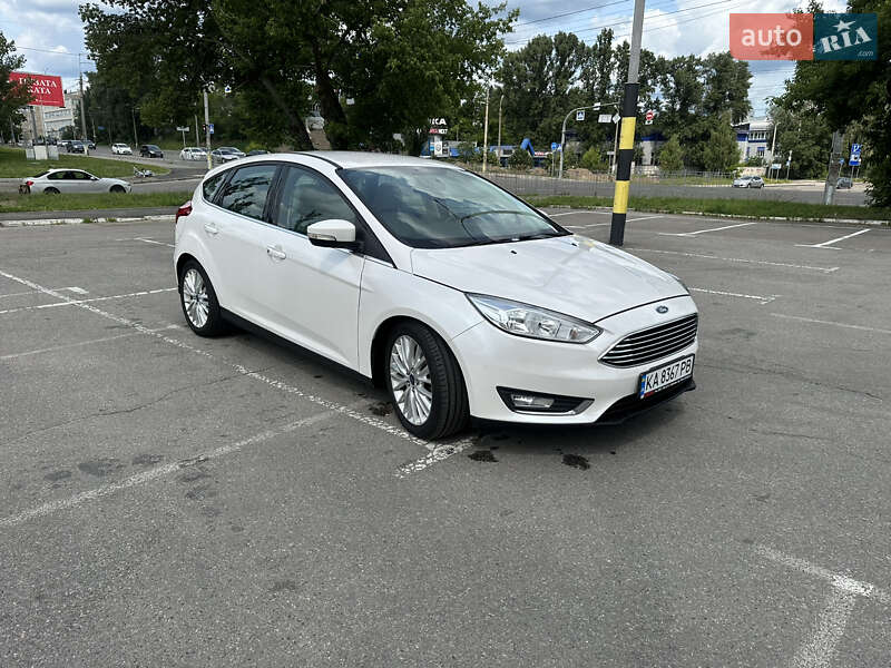 Хэтчбек Ford Focus 2015 в Киеве фото 2 Хэтчбек Ford Focus 2015 в Киеве