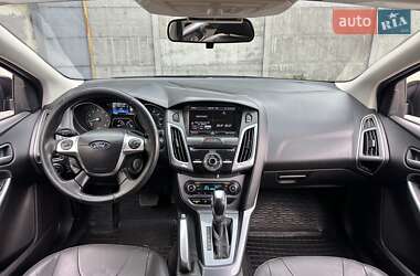 Седан Ford Focus 2013 в 