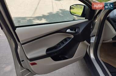 Седан Ford Focus 2016 в 