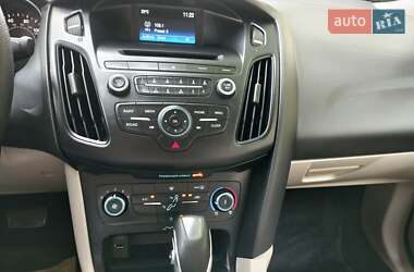 Седан Ford Focus 2016 в 